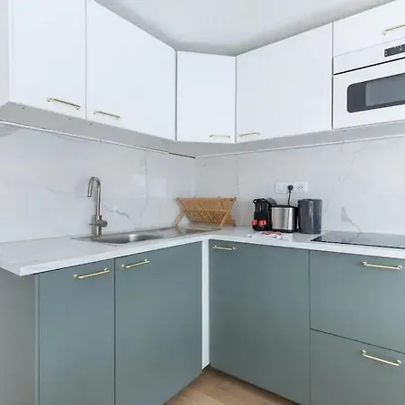 Grands Boulevards 42 *