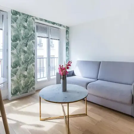 Grands Boulevards 42 *