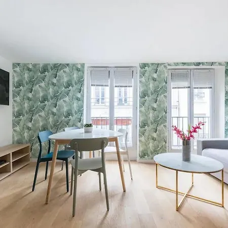 Apartment Grands Boulevards 42 Paris